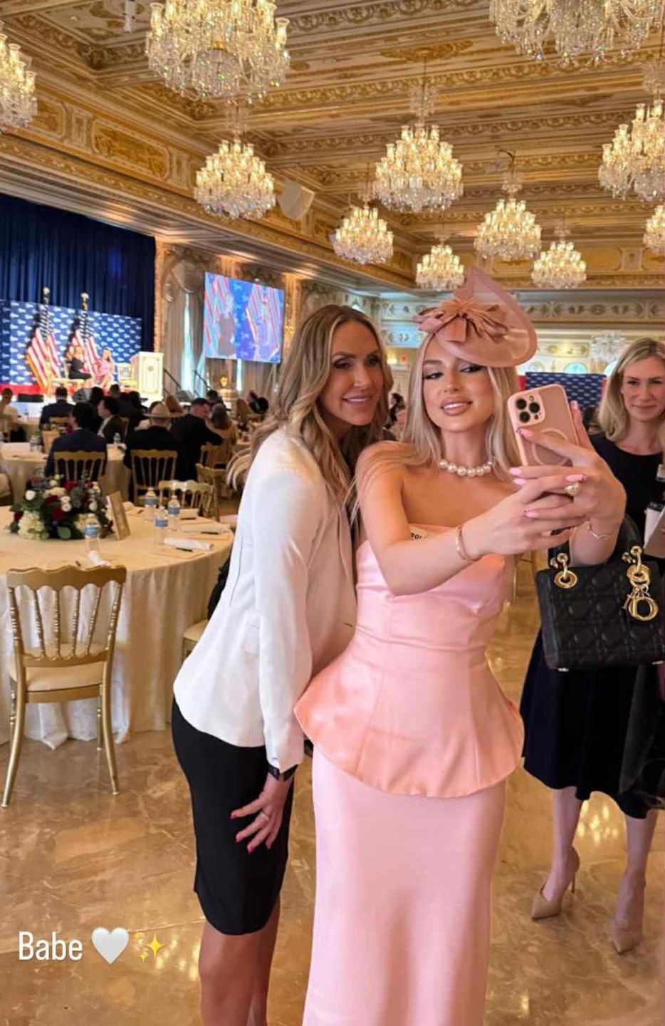 Caroline Derpienski w luksusowej rezydencji Donalda Trumpa