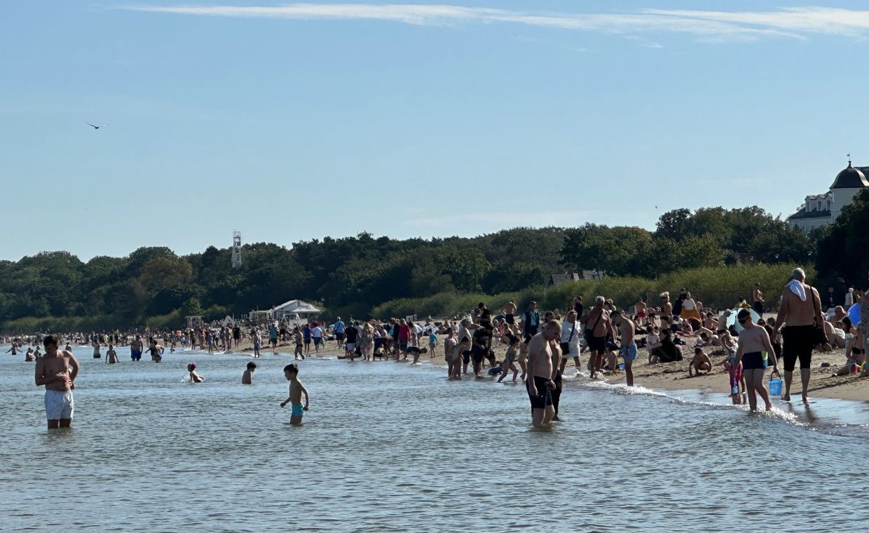 Tłumy na plaży w Gdańsku