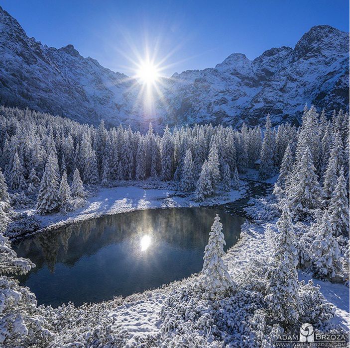 Zdjęcia wykorzystane za zgodą autora. Na zdjęciu: Małe Morskie Oko, niewielkie jeziorko poniżej Morskiego Oka