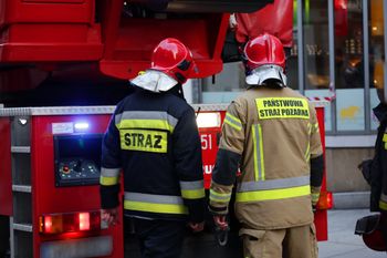 Zawalił się budynek przy ul. Targowej w Częstochowie. Możliwe, że pod gruzami znajdują się ludzie! Trwa akcja poszukiwawcza