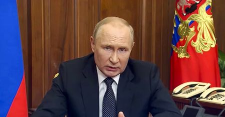 Putin zagrał va banque. "Kreml wprowadza Rosję w nieogłoszony stan wojenny"