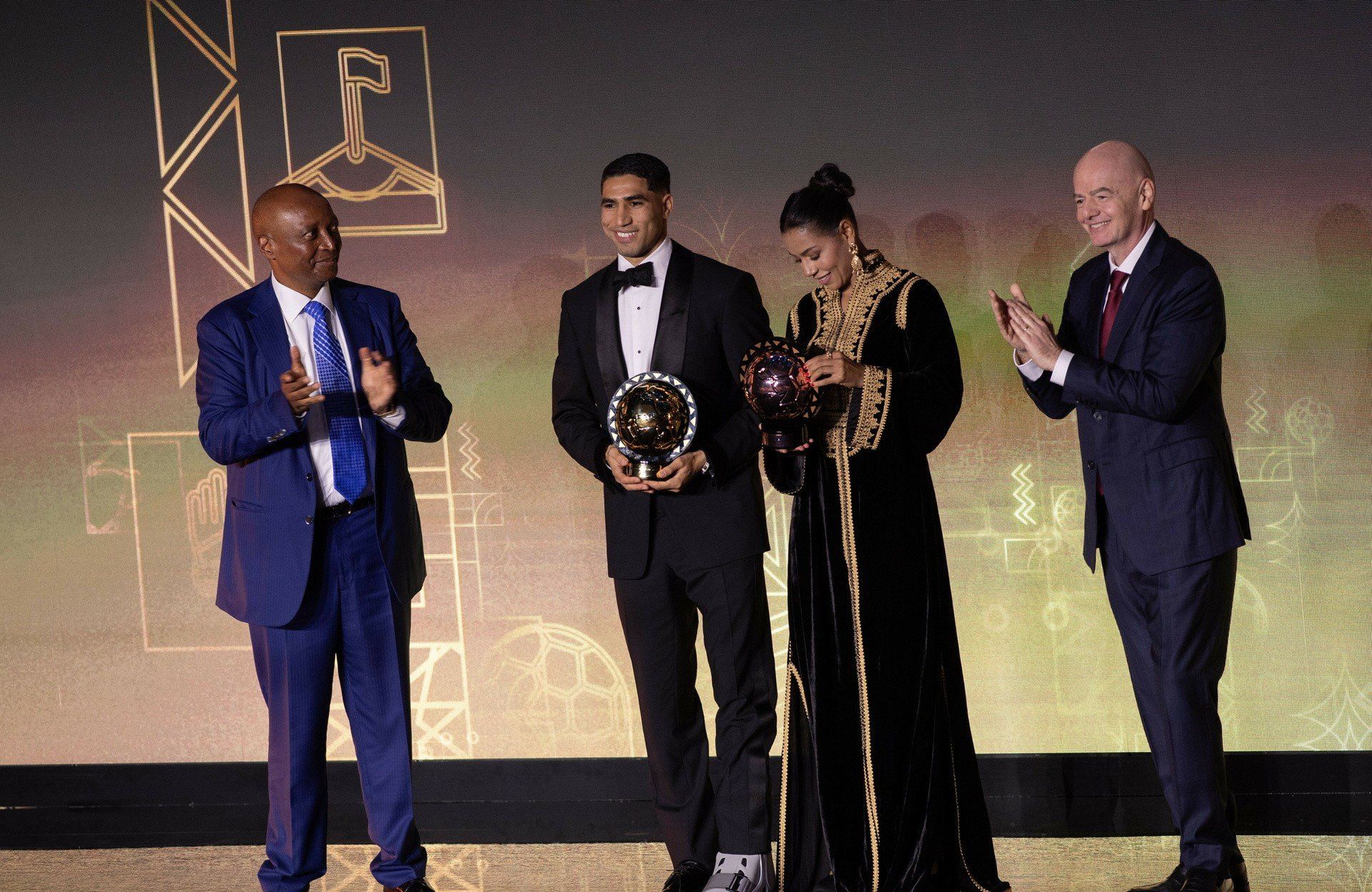 Hakimi odbiera nagrodę