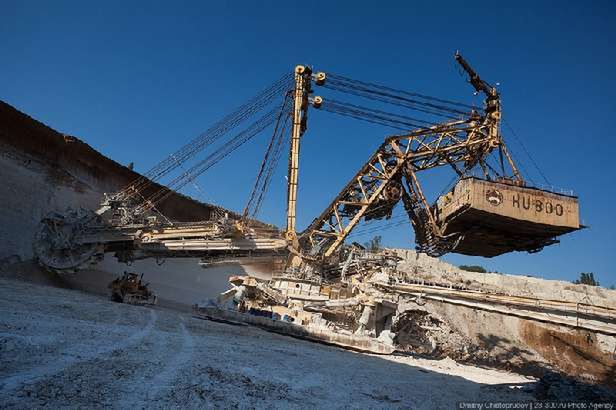 Gigantyczna koparka w rosyjskiej kopalni odkrywkowej 5