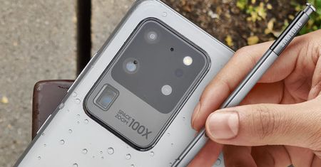 Samsung Galaxy S21 z rysikiem? Uwierzę, gdy zobaczę