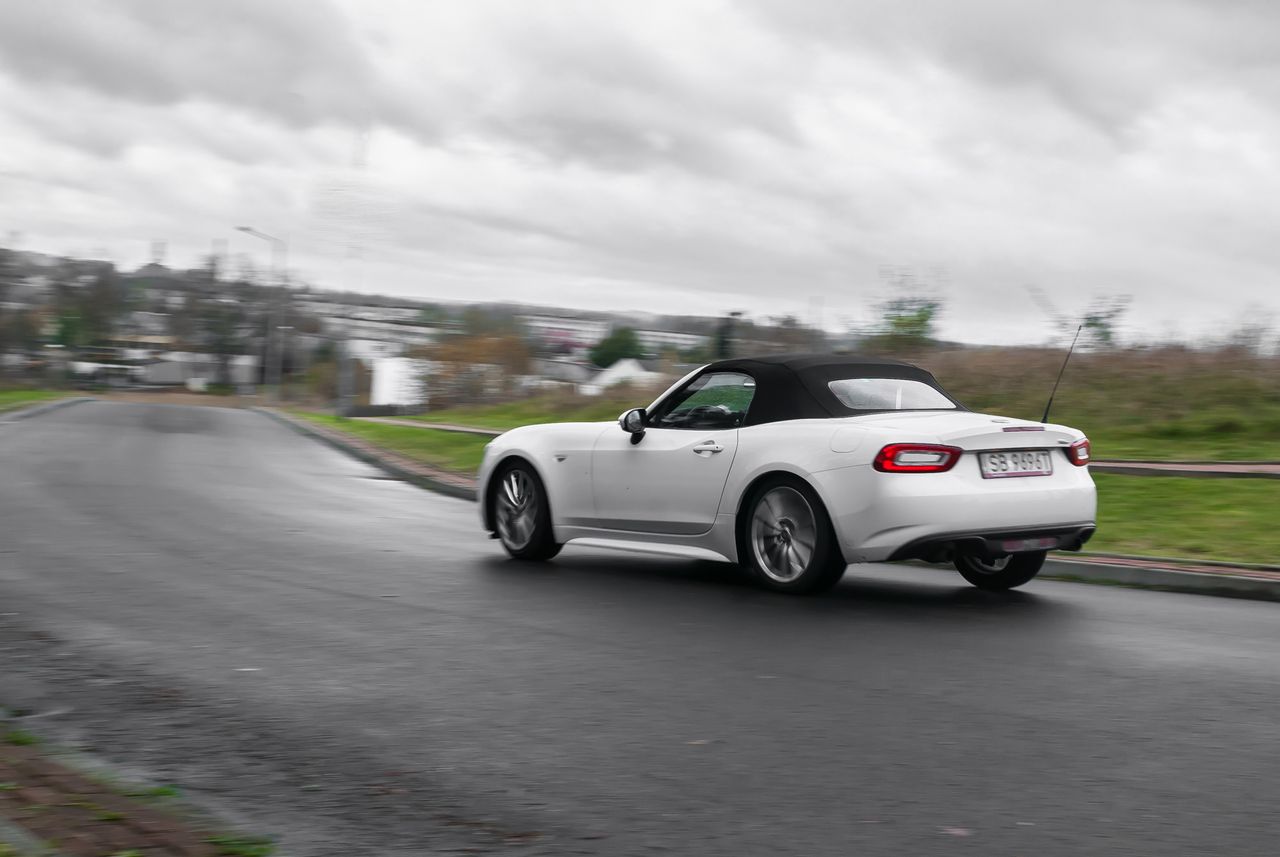 Test Fiat 124 Spider Lusso - Włosi wszystko robią po swojemu