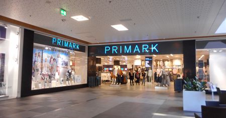 Primark znika z centrów handlowych. W planie gigantyczne zwolnienia i zamknięcie centralnych placówek