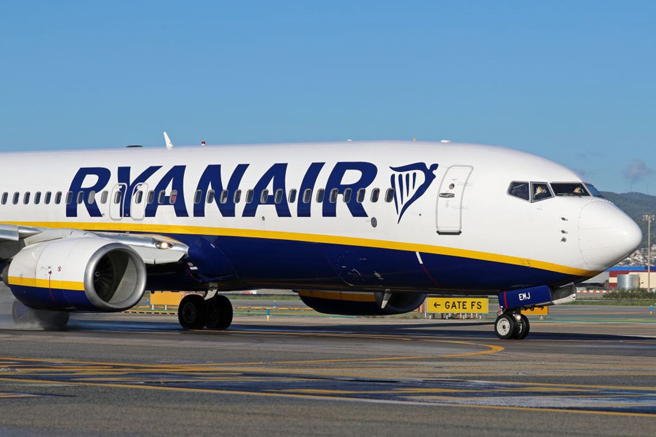 Ryanair's zero-tolerance: Passenger sentenced for disruptions