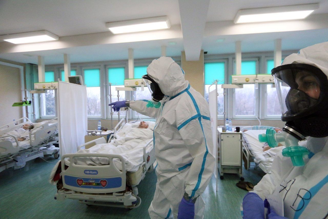 Lekarka i pielęgniarka szpitala w Tomaszowie (TCZ) skazane za tragiczną pomyłkę z podaniem krwi. Pacjent zmarł na oddziale covidowym