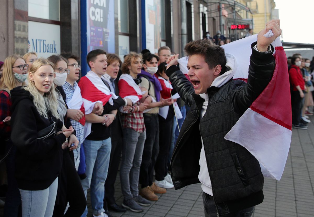 Białoruś. Wyroki dla dziennikarzy biorących udział w protestach