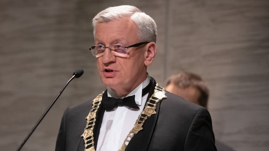 "Naród powinien dbać o swoje elity". Prezydent Jaśkowiak dołącza do burzliwej dyskusji