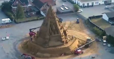 Rekord Guinnessa. Najwyższy na świecie zamek z piasku powstał w Europie