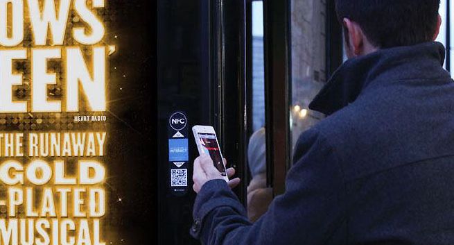 Clear Channel wyposaży 2 tys. citylightów w czytniki NFC/QR (wideo)