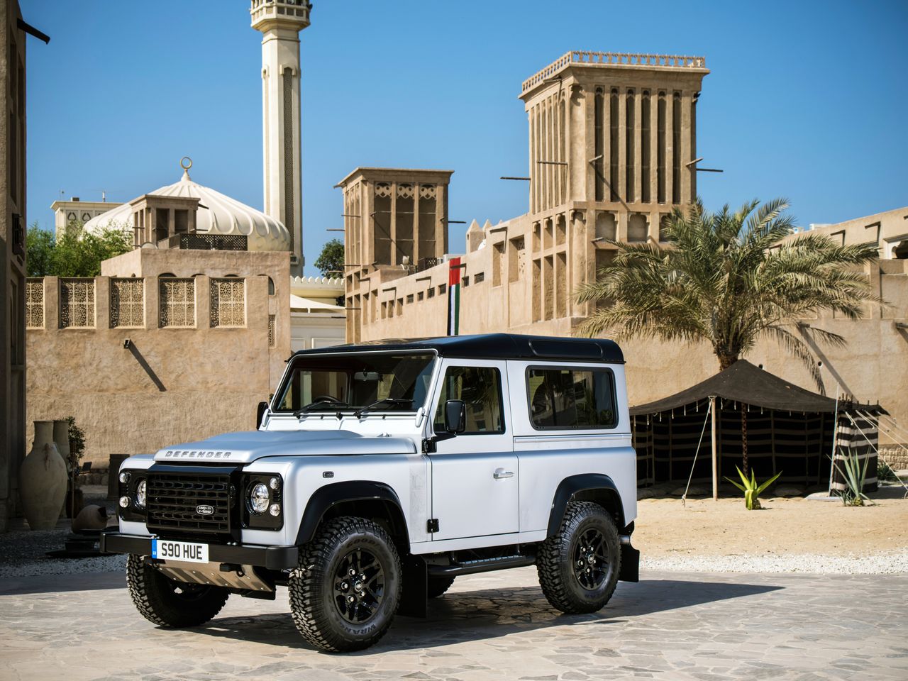 Land Rover Defender 90, wersja 2 000 000th (2015)