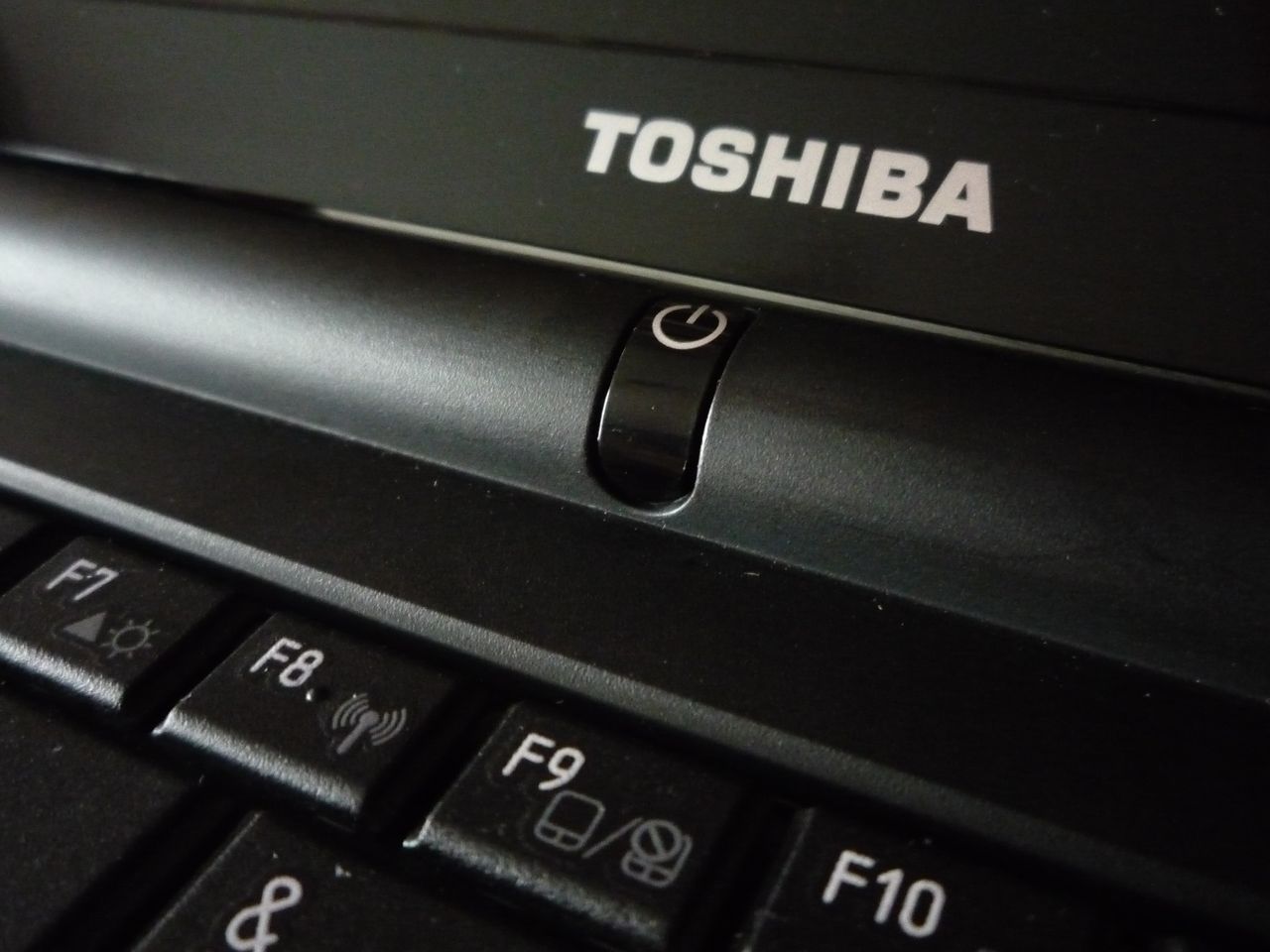 Toshiba NB550D - multimedialny maluch [test cz. 2]