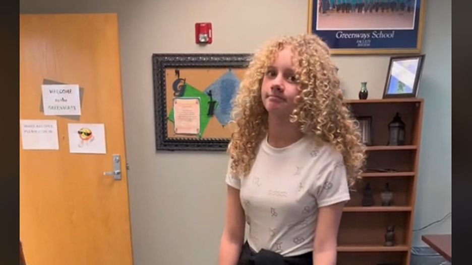 Nauczyciel zwrócił uwagę na jej strój