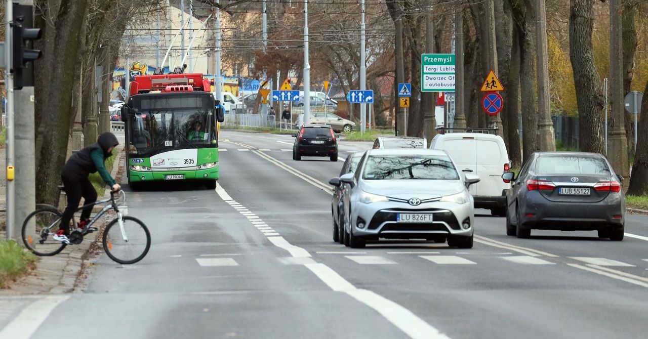 Lublin: Nowe przystanki, dodatkowe kursy i korekty rozkładów