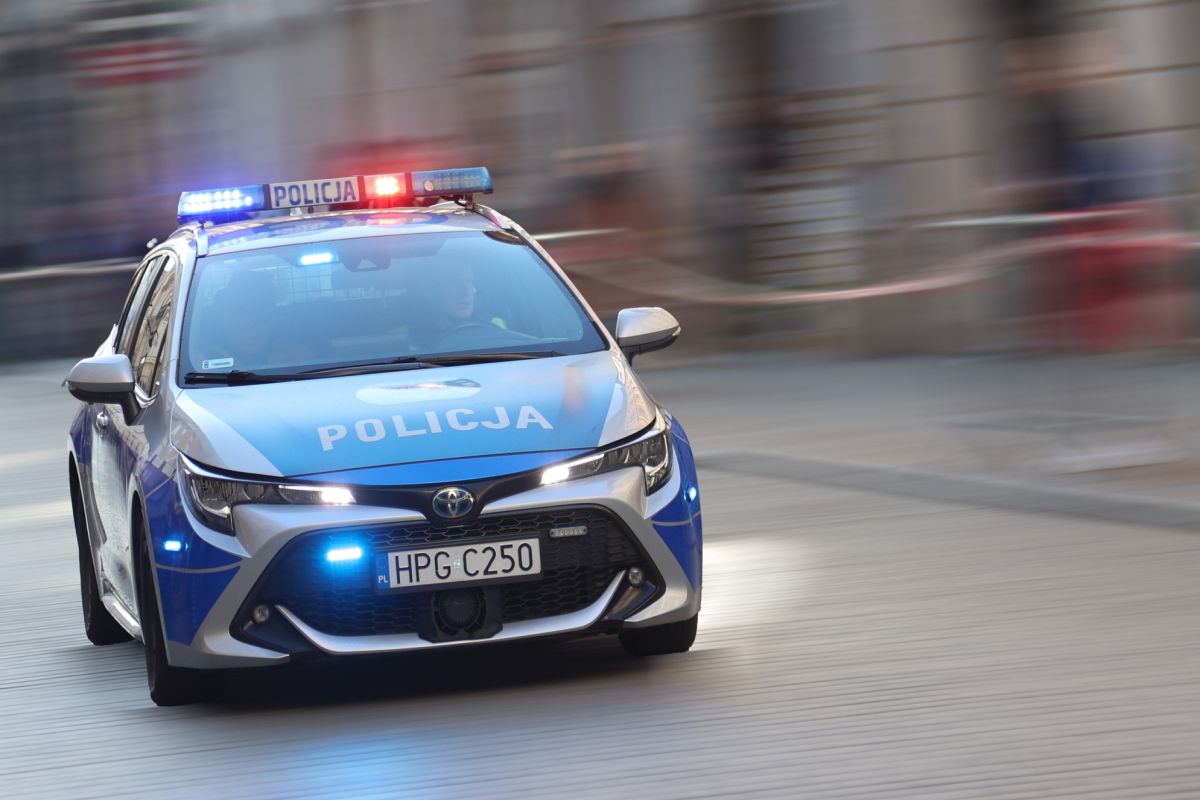 Nastolatek wypadł z balkonu internatu. Następnego dnia znaleźli ciało 17-latki