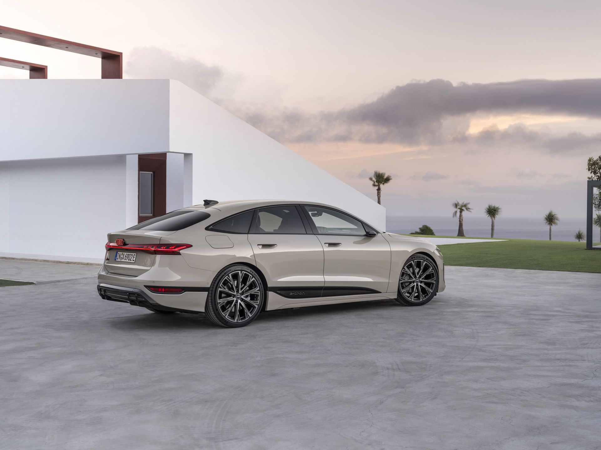 Audi A6 Sportback e-tron
