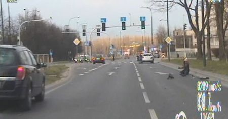 Policyjny pościg ulicami Lublina. Motocyklista pędził ponad 100 km/h i spowodował wypadek