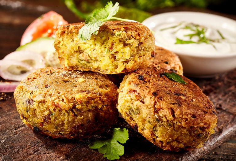 Kotleciki idealne do domowego obiadu. Potrzebujesz warzywa z puszki i kilku dodatków