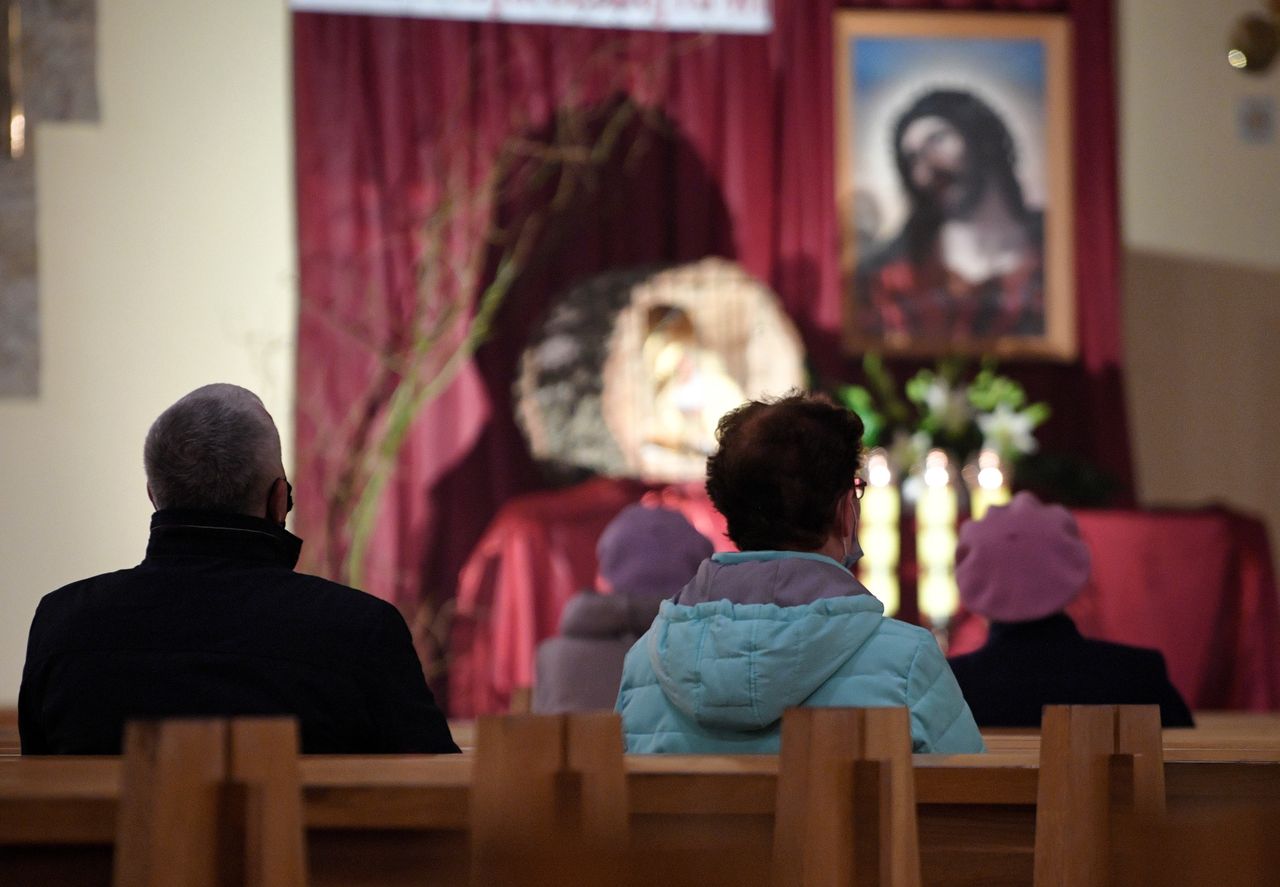 Nie wszędzie odprawione zostaną msze z udziałem wiernych 