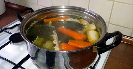 Wrzuć do rosołu. Trik śląskich kucharek robi furorę