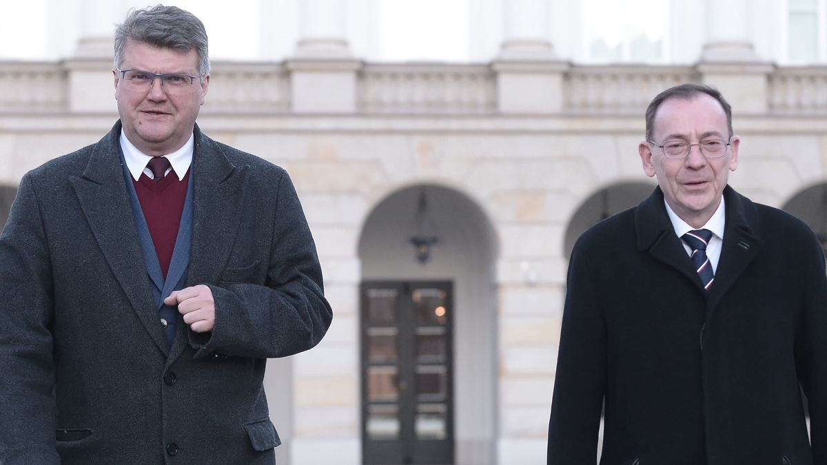 Mariusz Kamiński i Waciej Wąsik zostali zatrzymani we wtorek wieczorem w Pałacu Prezydenckim
