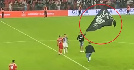 Potężna draka. Piłkarz zachował się jak kibol