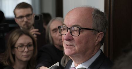 Tajemnicze spotkanie liderów u Hołowni. Czarzasty łagodzi ton w sprawie aborcji