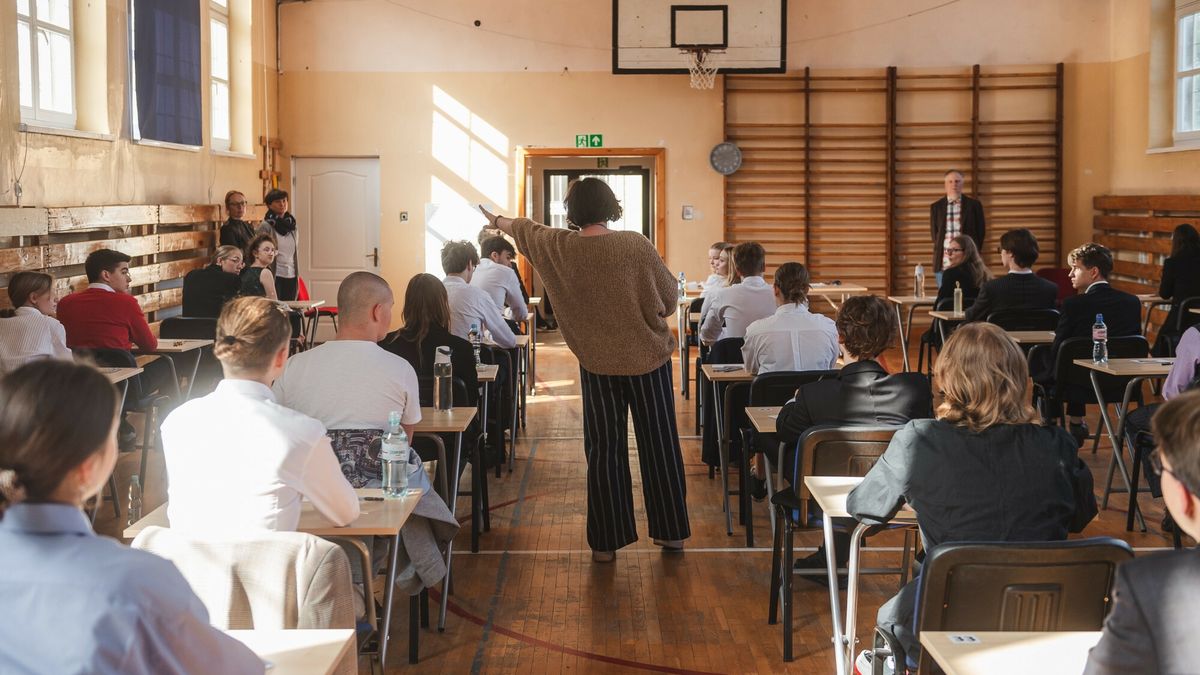 Matura 2024
07.05.2024 Sopot,  IX Liceum Ogolnoksztalcace Matura z Jezyka Polskiego. Pierwszy dzien matur  n/z  Fot. Karol Makurat/REPORTER
Karol Makurat/REPORTER