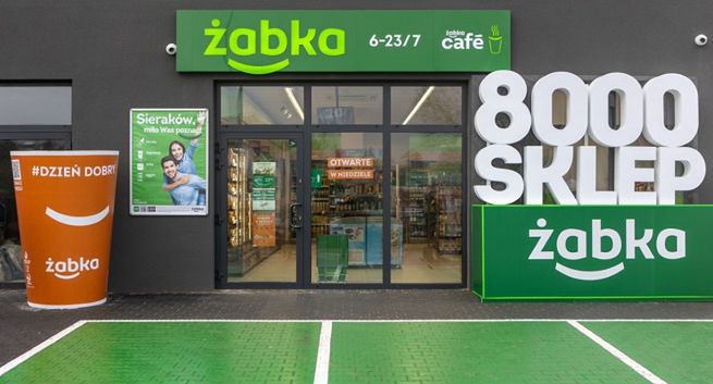 Żabka otworzyła w Sierakowie 8000 sklep