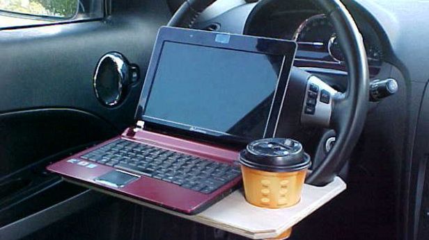 Uwaga! Gadżetomaniak za kierownicą 1