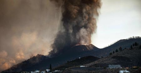 La Palma. Wybuch wulkanu to nie przypadek? Teoria spiskowa szerzy się w sieci