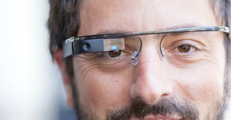 Google Glass - specyfikacja okularów pokazuje przyszłość urządzeń mobilnych