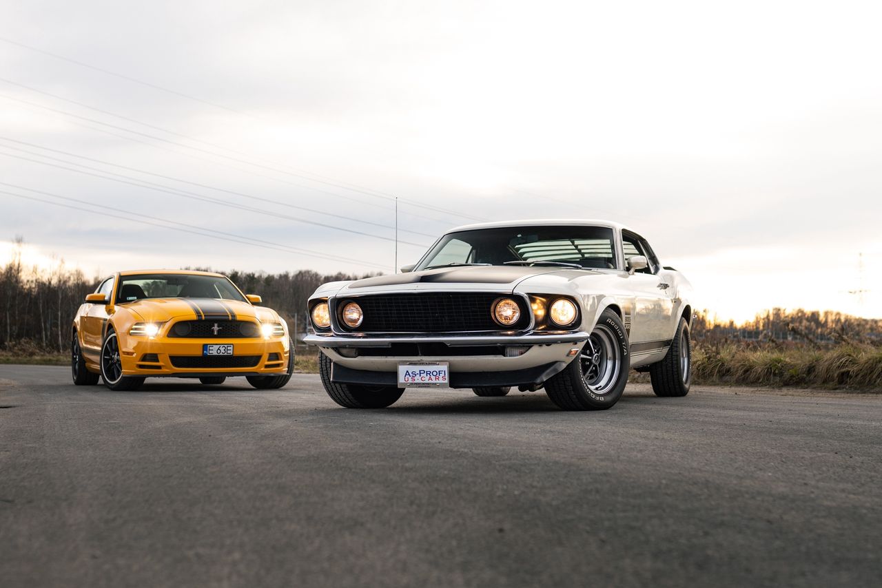 Ford Mustang Boss 302 z 1969 i 2013 r.