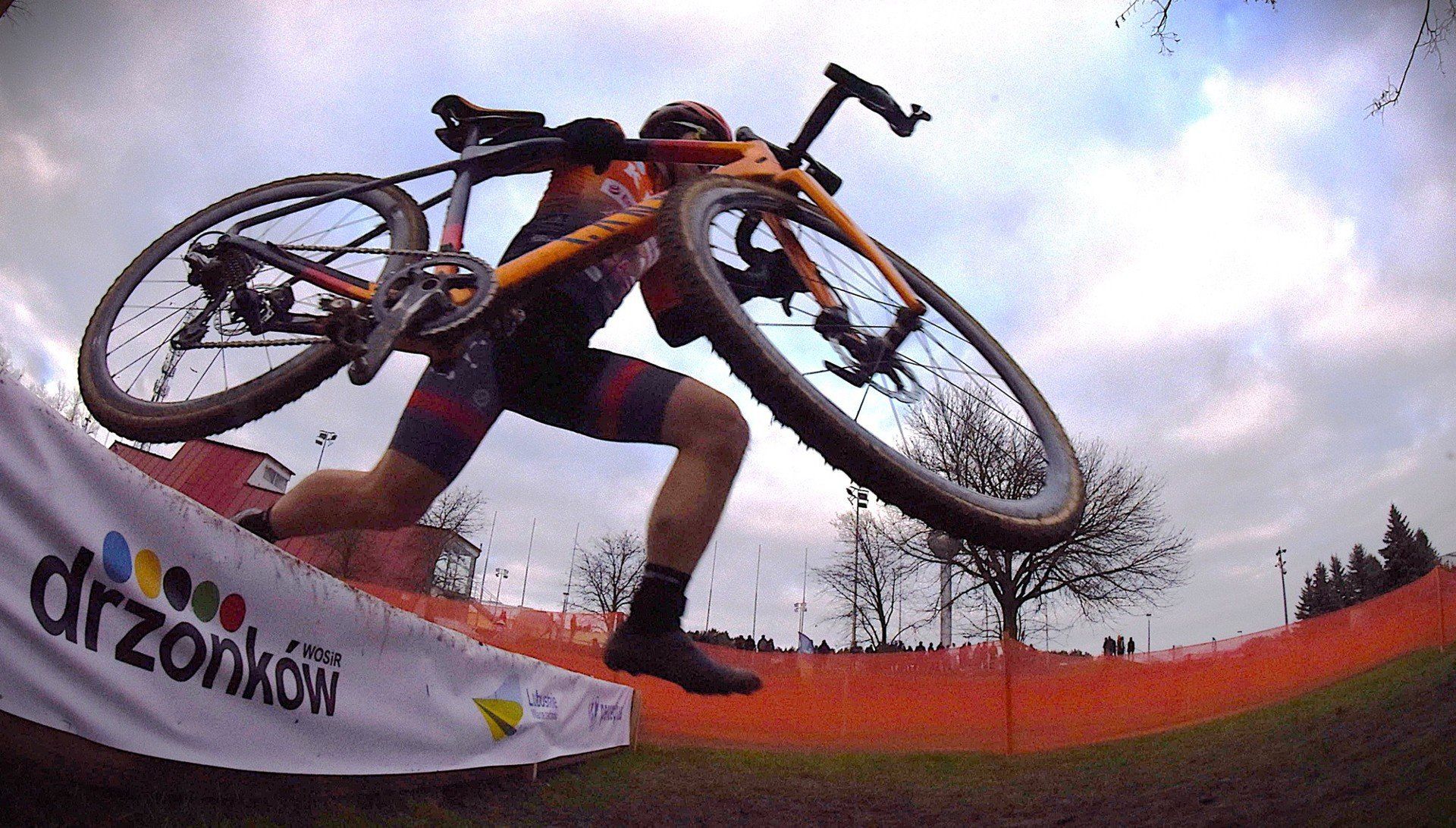 Kolarstwo przełajowe w Zielonej Górze Drzonkowie