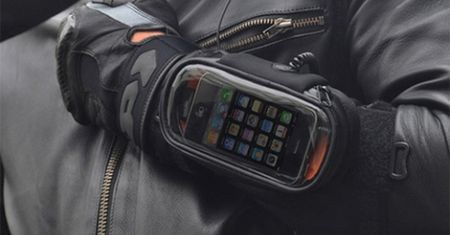 Pokrowiec na iPhone’a dla motocyklistów