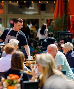 Europa łagodzi obostrzenia. Zobacz, jak wygląda sytuacja w innych krajach