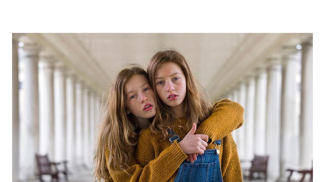 Czy bliźnięta naprawdę są takie same? Sportretował je Peter Zelewski 1