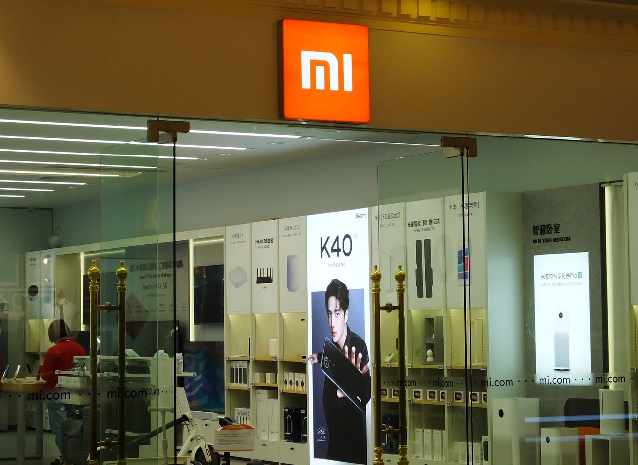 Xiaomi zgłasza patent na zwijany smartfon