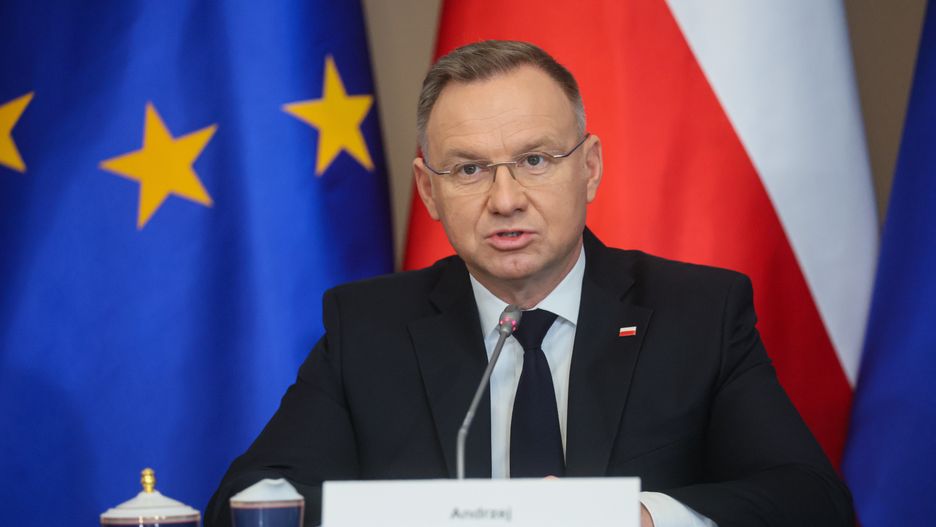 Andrzej Duda
Warszawa, 08.07.2024. Prezydent RP Andrzej Duda przed posiedzeniem Rady Bezpiecze�stwa Narodowego w Belwederze w Warszawie, 8 bm. Posiedzenie odbywa si� przed wylotem polskiej delegacji na Szczyt NATO w Waszyngtonie. (mr) PAP/Leszek Szyma�ski
Leszek Szyma�ski
polityk, polityk polityka, polityka, posiedzenie, Rada Bezpiecze�stwa Narodowego, Rady Bezpiecze�stwa Narodowego, RBN, spotkanie