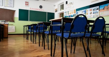 Nauczyciel z Sieradza w areszcie. W tle mefedron i wątek nieletniego