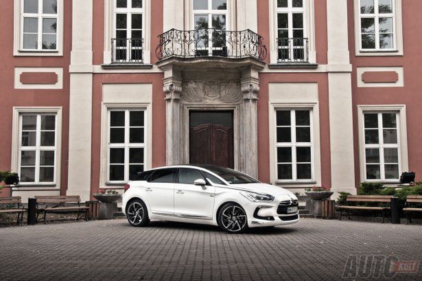 Citroën DS5 2,0 HDI Hybrid4 Airdream So Chic - witaj w przyszłości [test autokult.pl]