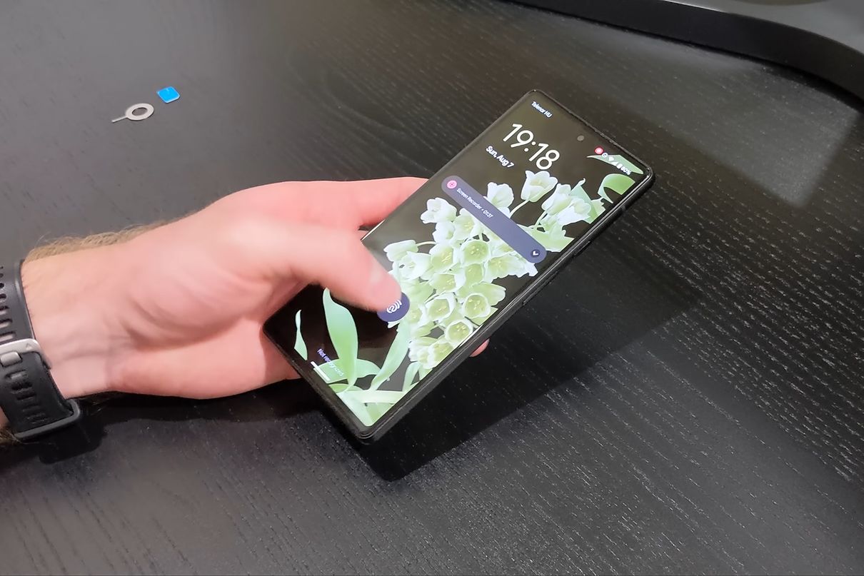 Obszedł ekran blokady Androida. Google zapłaciło mu 70 tys. dolarów