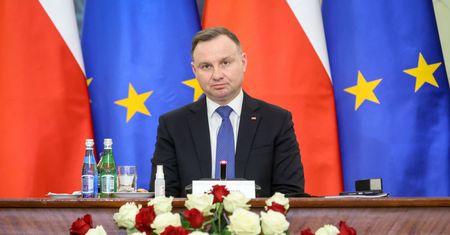 Prezydencka inicjatywa odblokuje miliardy euro środków z KPO? Są wyniki sondażu