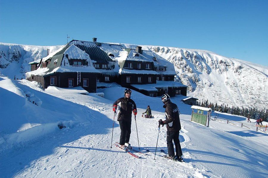 Obostrzenia. Rząd otwiera stoki narciarskie. Gdzie na narty na Dolnym Śląsku?