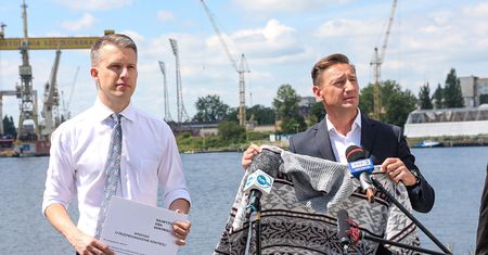 Trzy lata od podłożenia stępki, a nie ma nawet planów promu. A jeszcze niedawno Szczecin był numerem jeden w Europie