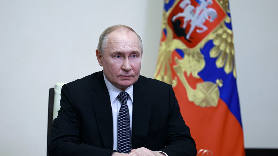 Russian President Vladimir Putin congratulates officers of investigation agencies on their professional holiday at the Kremlin in Moscow, Russia, 25 July 2024. EPA/VYACHESLAV PROKOFIEV / SPUTNIK / KREMLIN POOL Dostawca: PAP/EPA.