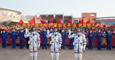 Chiny szykują się na podbój kosmosu. Pekin wyśle kosmonautów na Księżyc