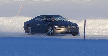 Volkswagen XL1 wyszpiegowany podczas zimowych testów